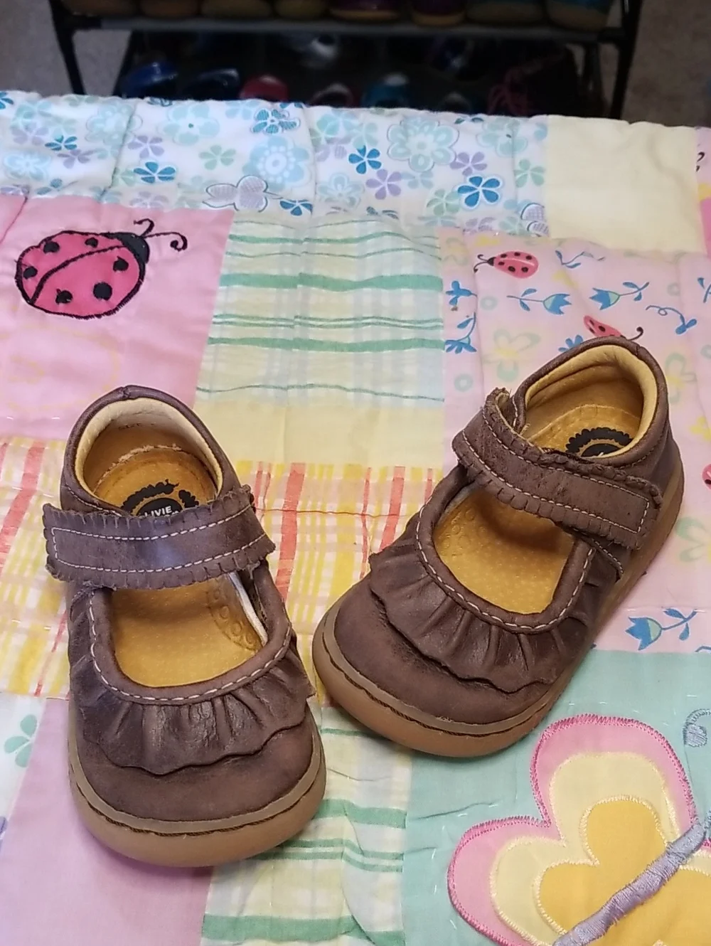 Livie & Luca Soft Originals Made in Mexico Vintage Brown Ruche Size 5